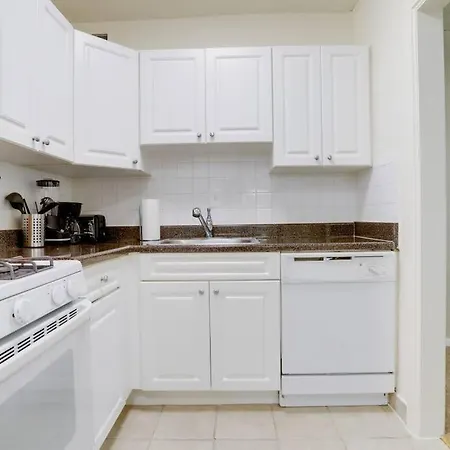 Awesome 1 Bedroom Apt + Den At Crystal City With Gym Arlington Exterior foto