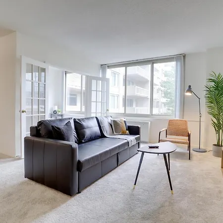 Awesome 1 Bedroom Apt + Den At Crystal City With Gym Arlington Exterior foto